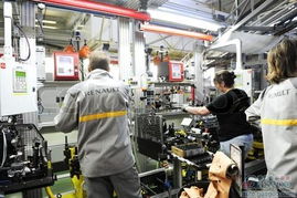 雷诺欲将法国工厂工时延长6.5 拟同工会展开谈判